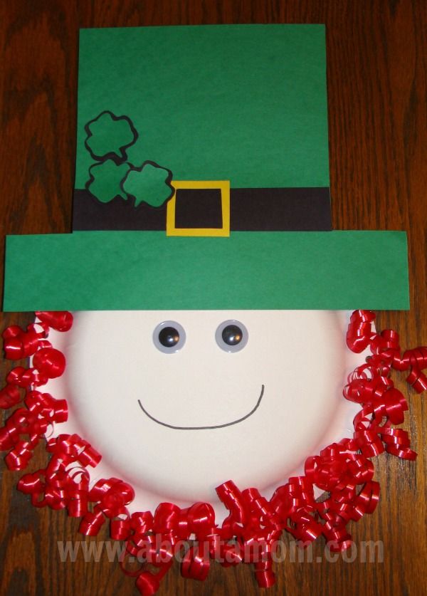 St. Patrick's Day Pot of Gold Craft  Construction paper crafts, St  patricks day crafts for kids, St patrick's day crafts